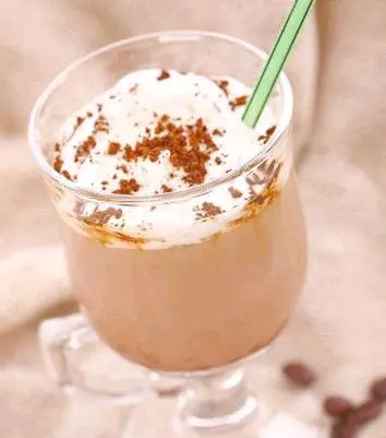 深圳贝贝雪奶茶加盟多少钱？加盟贝贝雪赚钱吗？