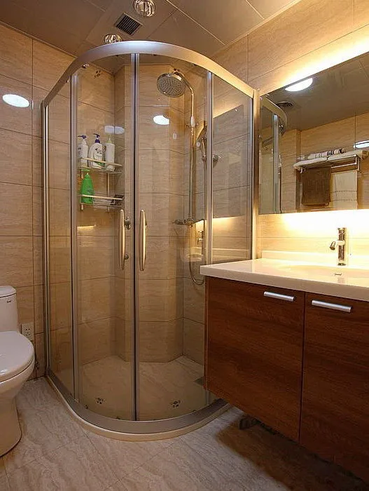 浴缸还是淋浴房？看完立马做出正确的选择