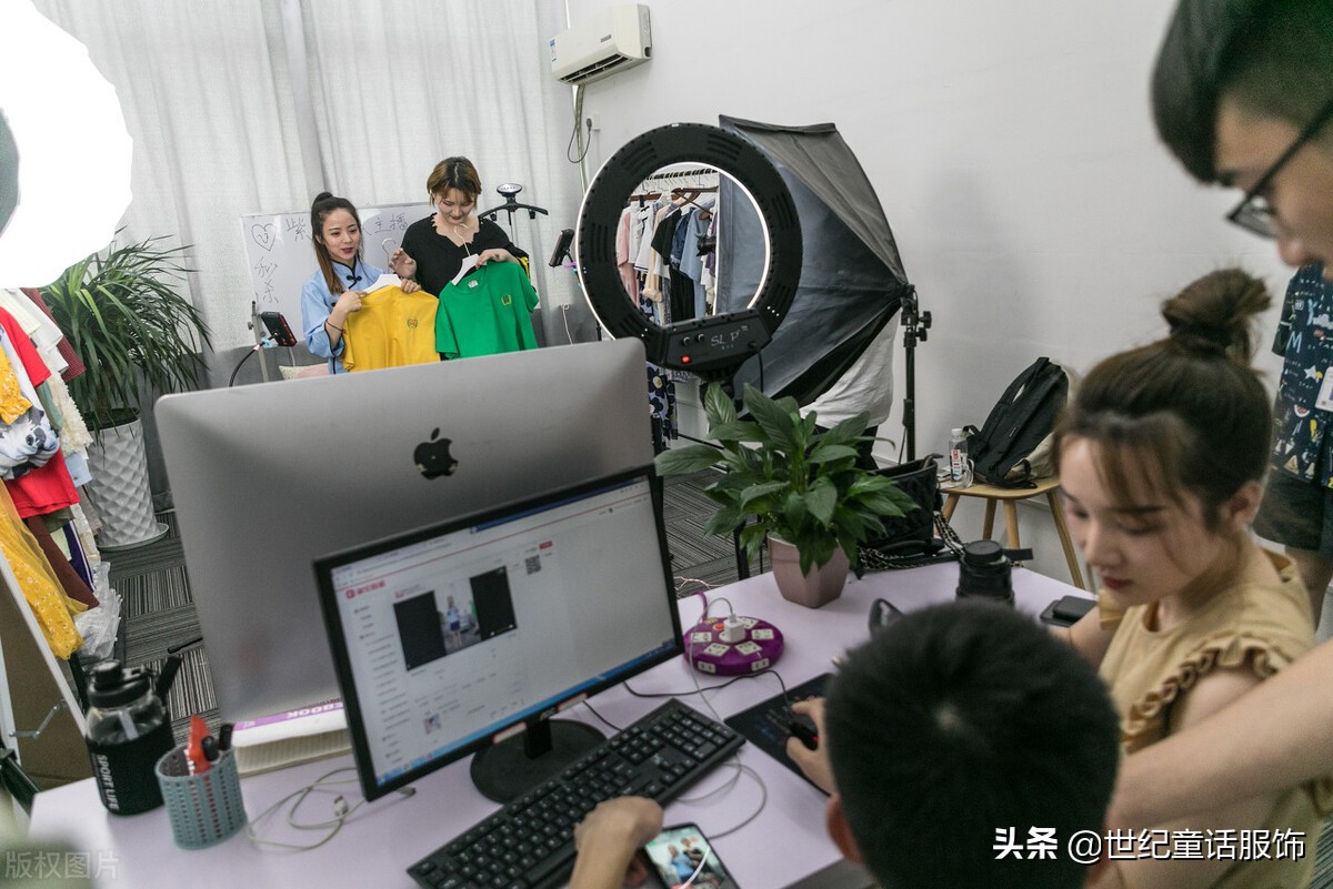 怎么后买直播间假人